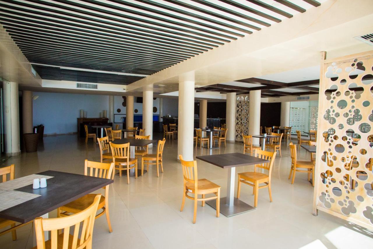 Le Reve By Mij - Beachfront Hotel (Adults Only) Playa del Carmen Exteriör bild
