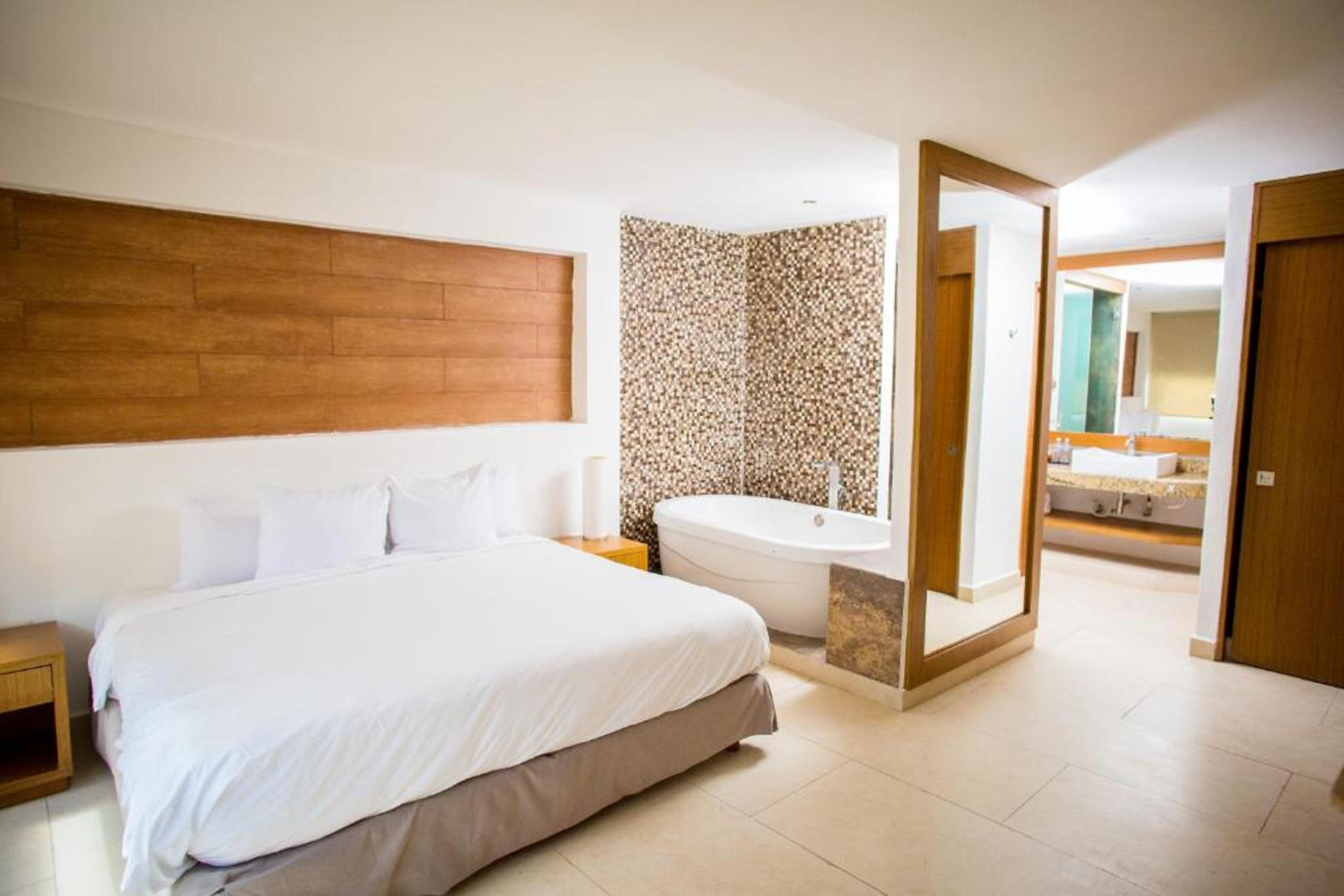 Le Reve By Mij - Beachfront Hotel (Adults Only) Playa del Carmen Exteriör bild